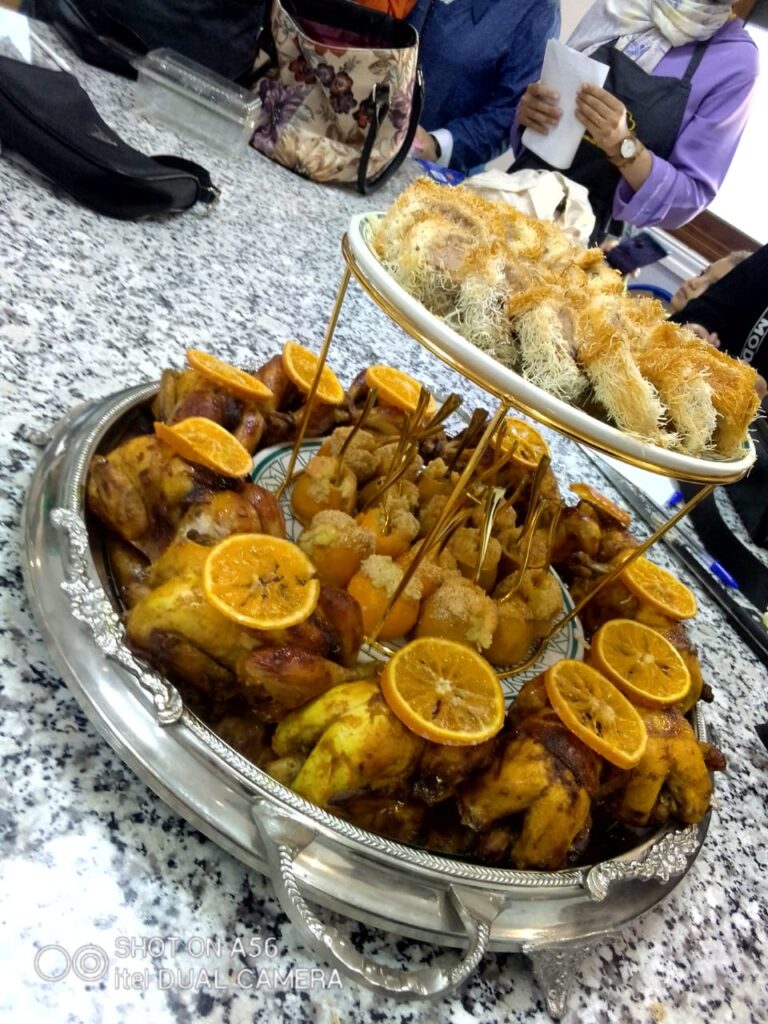 بوسكورة النظافة و طبخ بالمبيت