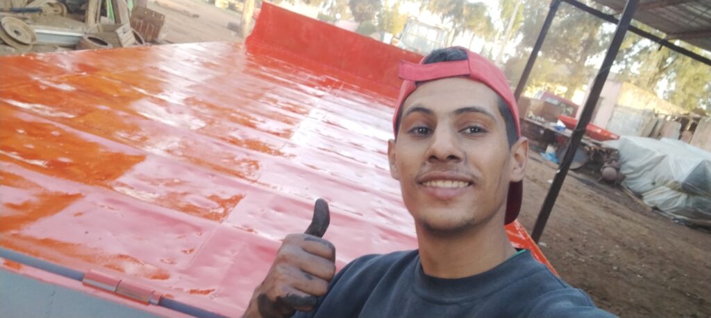 سودور بركولاج و فنان حرفي