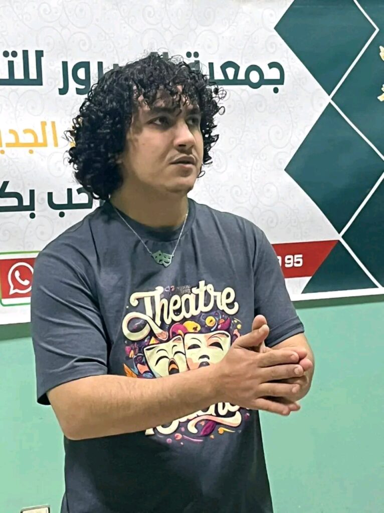 من الخجل إلى الجرأة: ورشة التمثيل للمبتدئين